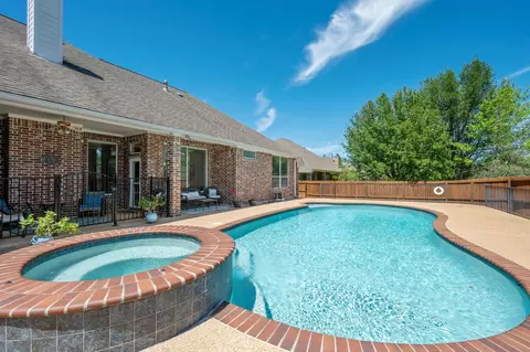 Exterior - 3710 Williams Trace Dr, Bryan, TX 77808 photo 7 of 7