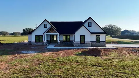 1208 Quarter Horse Trl, Angleton, TX 77515