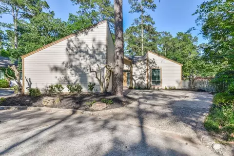 3131 Royal Crescent Dr, Houston, TX 77339