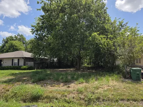 7243 Saint Augustine St, Houston, TX 77021 photo 5