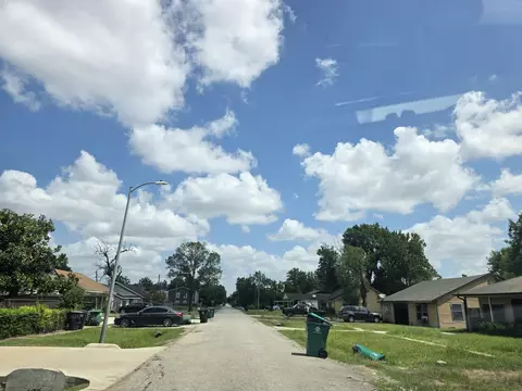 7243 Saint Augustine St, Houston, TX 77021 photo 2