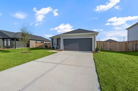 411 Ruby Ford Dr, Cove, TX 77523