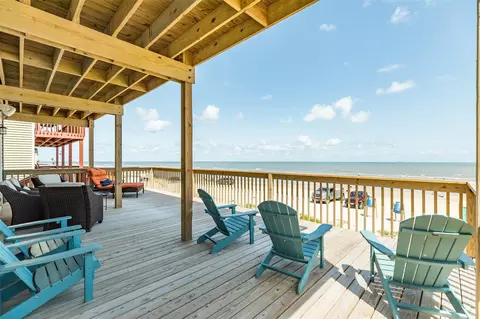 Exterior - 109 D Santar Loop, Surfside Beach, TX 77541 photo 3 of 6