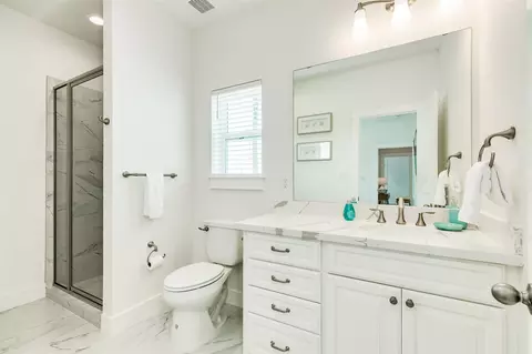 Bath - 109 D Santar Loop, Surfside Beach, TX 77541 photo 2 of 4