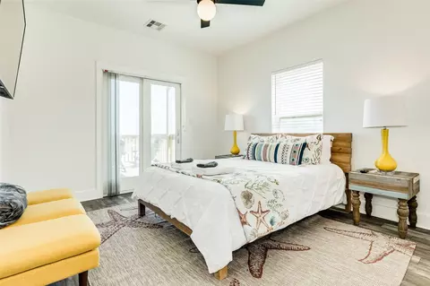 Bedroom - 109 D Santar Loop, Surfside Beach, TX 77541 photo 1 of 7