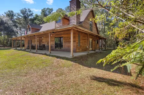 10077 Cravens Cp, Silsbee, TX 77656
