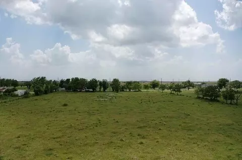 212 County Rd, Angleton, TX 77515 photo 6