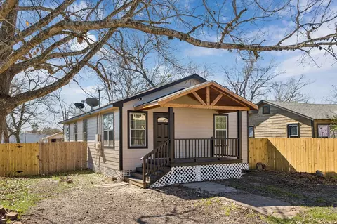 815 Fields St, Richmond, TX 77469