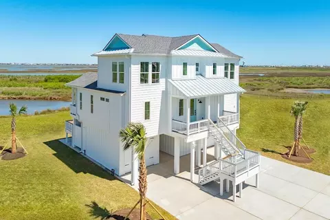 3611 Indian Beach Dr, Galveston, TX 77554
