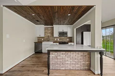 Kitchen - 41 Driving Range Ln, Trinity, TX 75862 photo 2 of 3