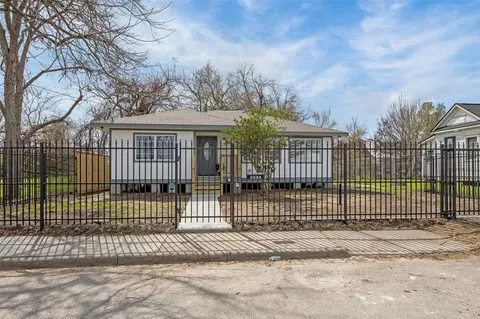 5002 Lelia St, Houston, TX 77026