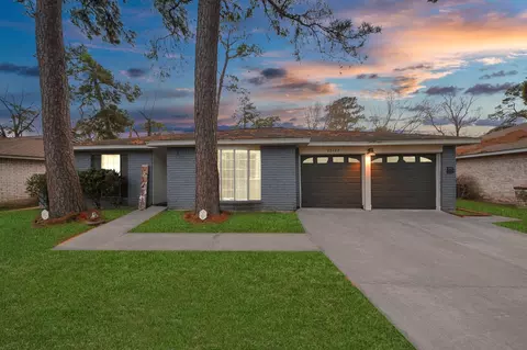 23127 Harpergate Dr, Spring, TX 77373