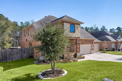 Exterior - 2007 Brookmont Dr, Conroe, TX 77301 photo 3 of 8