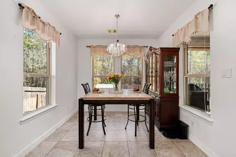 Dining - 2007 Brookmont Dr, Conroe, TX 77301 photo 2 of 3