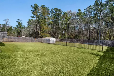 Exterior - 2007 Brookmont Dr, Conroe, TX 77301 photo 6 of 8