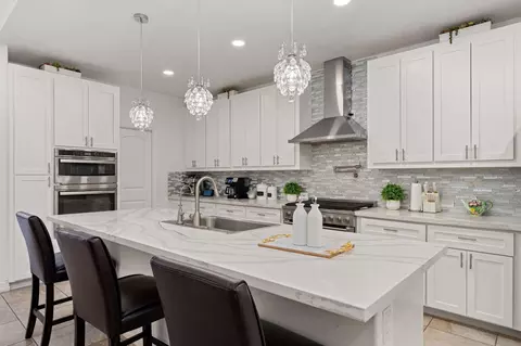 Kitchen - 2007 Brookmont Dr, Conroe, TX 77301 photo 5 of 5