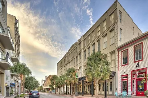 2207 Post Office St #315, Galveston, TX 77550