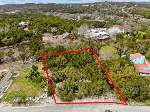 210 Barber Dr, Wimberley, TX 78676