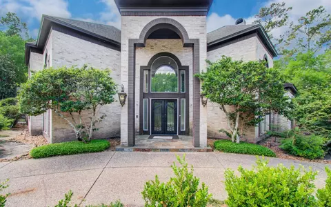 1703 Brookside Pine Ln, Houston, TX 77345