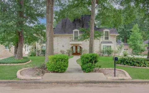 10523 Fawnview Dr, Houston, TX 77070