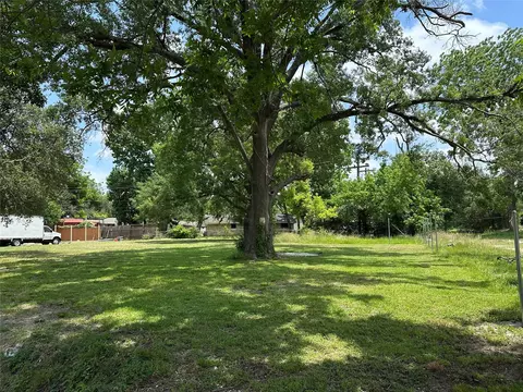 0 De Priest St, Houston, TX 77088