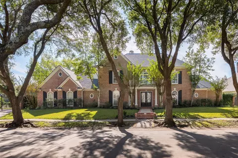 81 The Oval St, Sugar Land, TX 77479