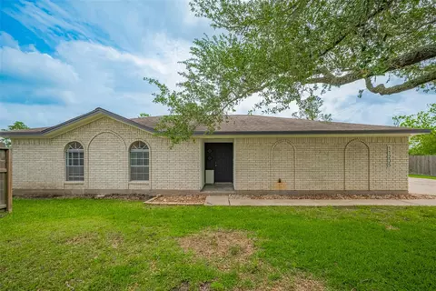 11235 Fm 1764, Santa Fe, TX 77510