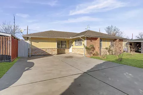 823 Marleen St, Houston, TX 77034