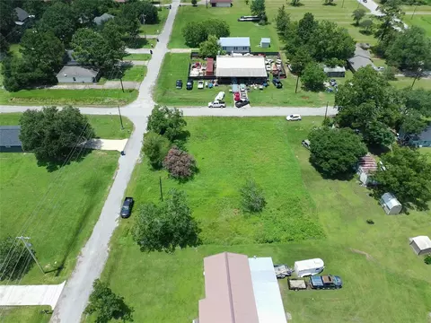 2702 12th St, Hempstead, TX 77445 photo 3