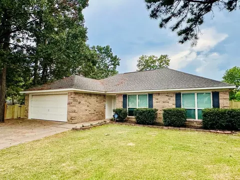 17 Glenview Ct, Lufkin, TX 75901