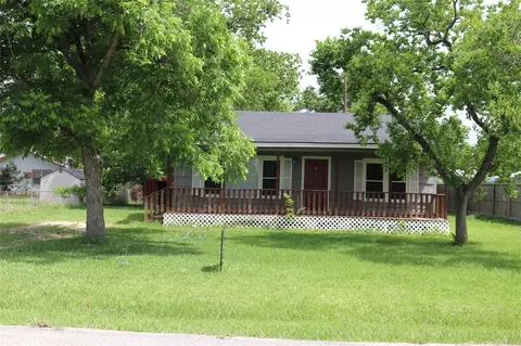 611 Nelson St, Crosby, TX 77532