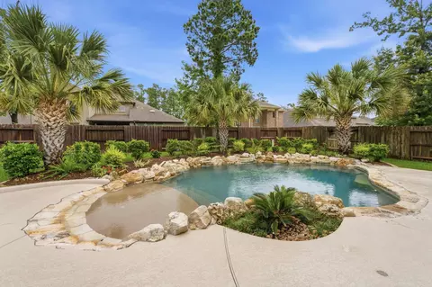 Exterior - 28051 Drifters Bend Dr, Spring, TX 77386 photo 3 of 5