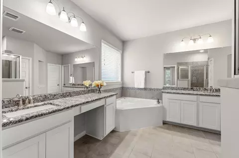Bath - 28051 Drifters Bend Dr, Spring, TX 77386 photo 1 of 5