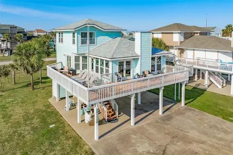 4125 Fiddler Crab Ln, Galveston, TX 77554