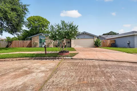 14326 Southline Rd, Sugar Land, TX 77498