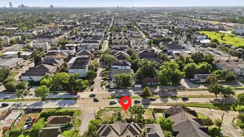 5342 Petty St, Houston, TX 77007