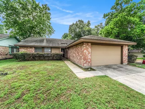 18402 Hazycrest Dr, Spring, TX 77379 photo 1