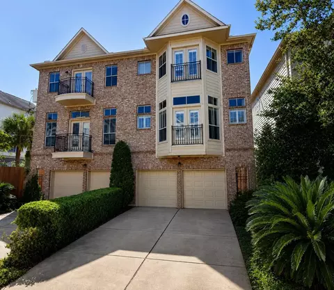 3917 Blossom St, Houston, TX 77007