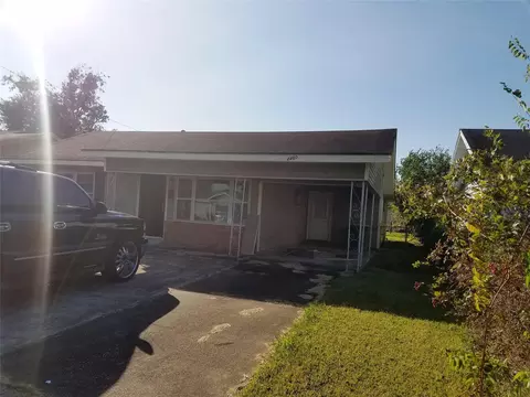 4460 S 5th St, Beaumont, TX 77705