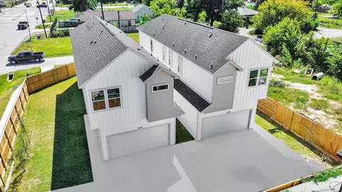 4129 E Toliver St, Houston, TX 77016