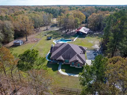 675 Somerset Trl, Point Blank, TX 77364
