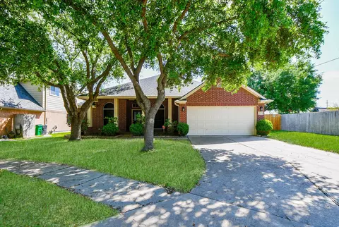 10402 Indian Paintbrush Ln, Houston, TX 77095