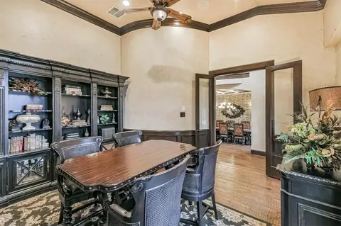 Dining - 111 Oak Estates Dr, Conroe, TX 77384 photo 3 of 5
