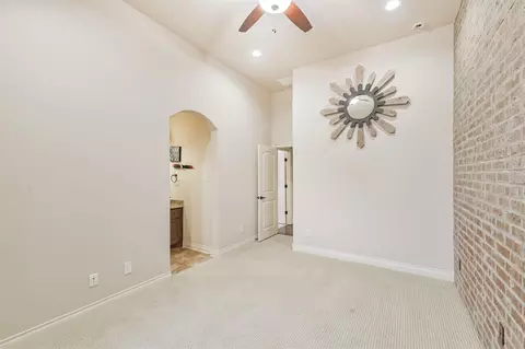 Bedroom - 111 Oak Estates Dr, Conroe, TX 77384 photo 4 of 5
