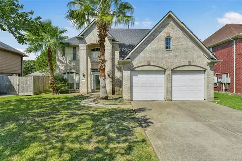 11003 Pinewood Ct, La Porte, TX 77571