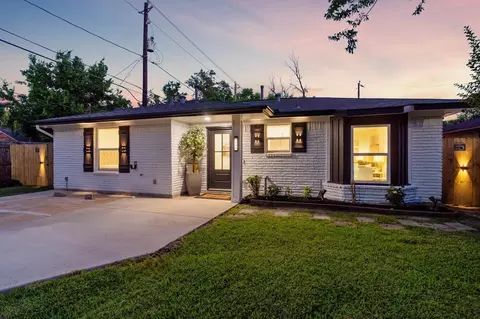 3138 Sunbeam St, Houston, TX 77051