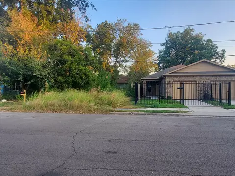 4914 Evella St, Houston, TX 77026