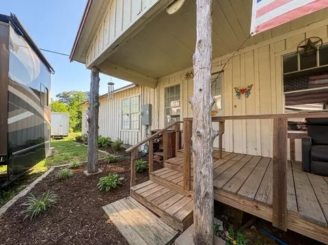 3575 County Road 1325, Warren, TX 77664