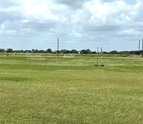 00 West Loop, El Campo, TX 77437