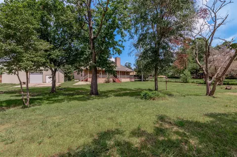 Exterior - 206 Lake Front Dr, Trinity, TX 75862 photo 5 of 9